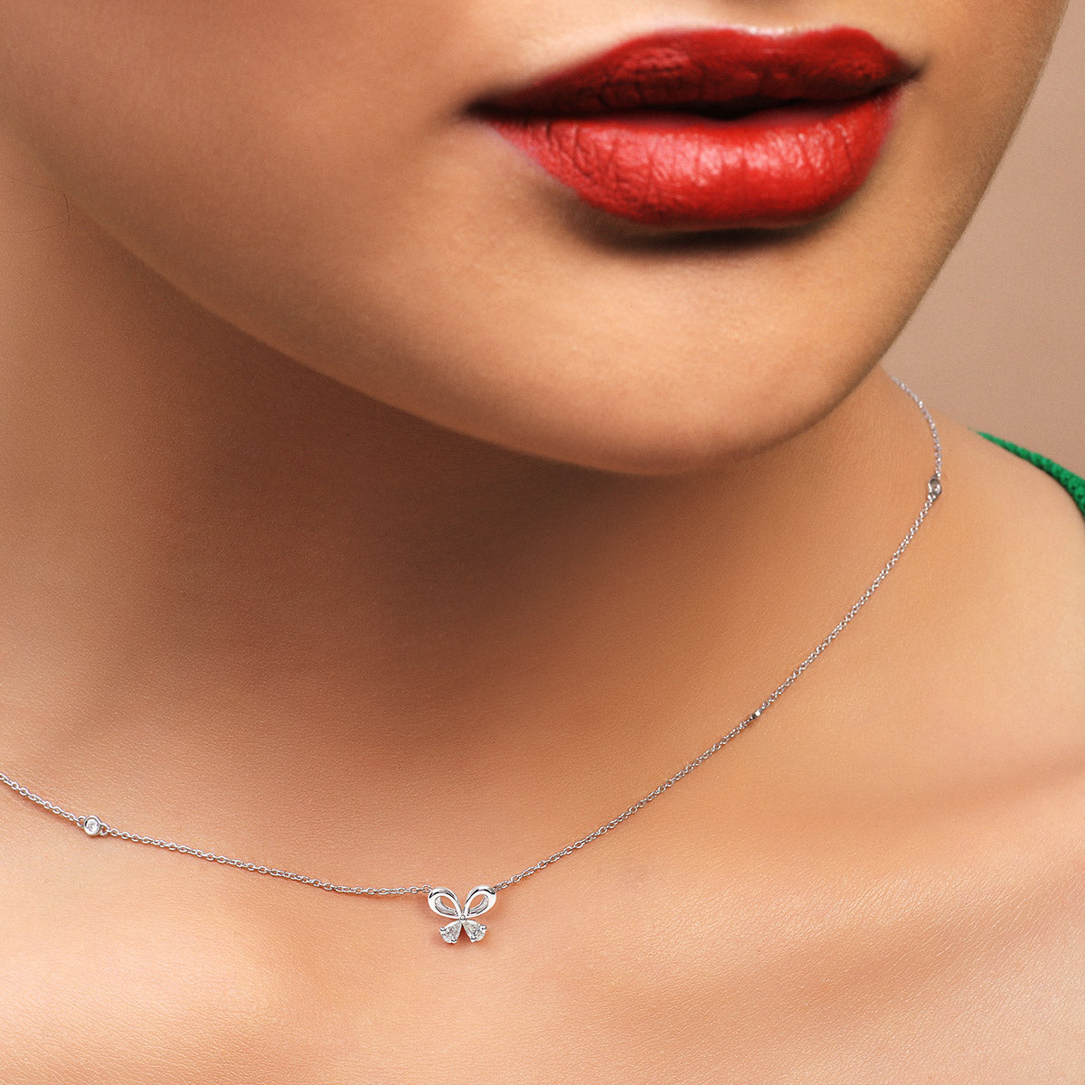 18 K White Gold