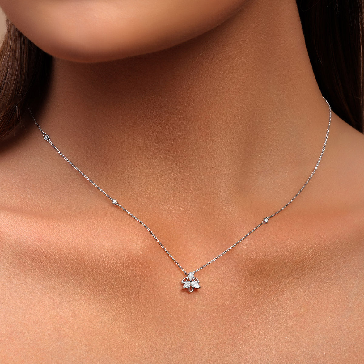 18 K White Gold