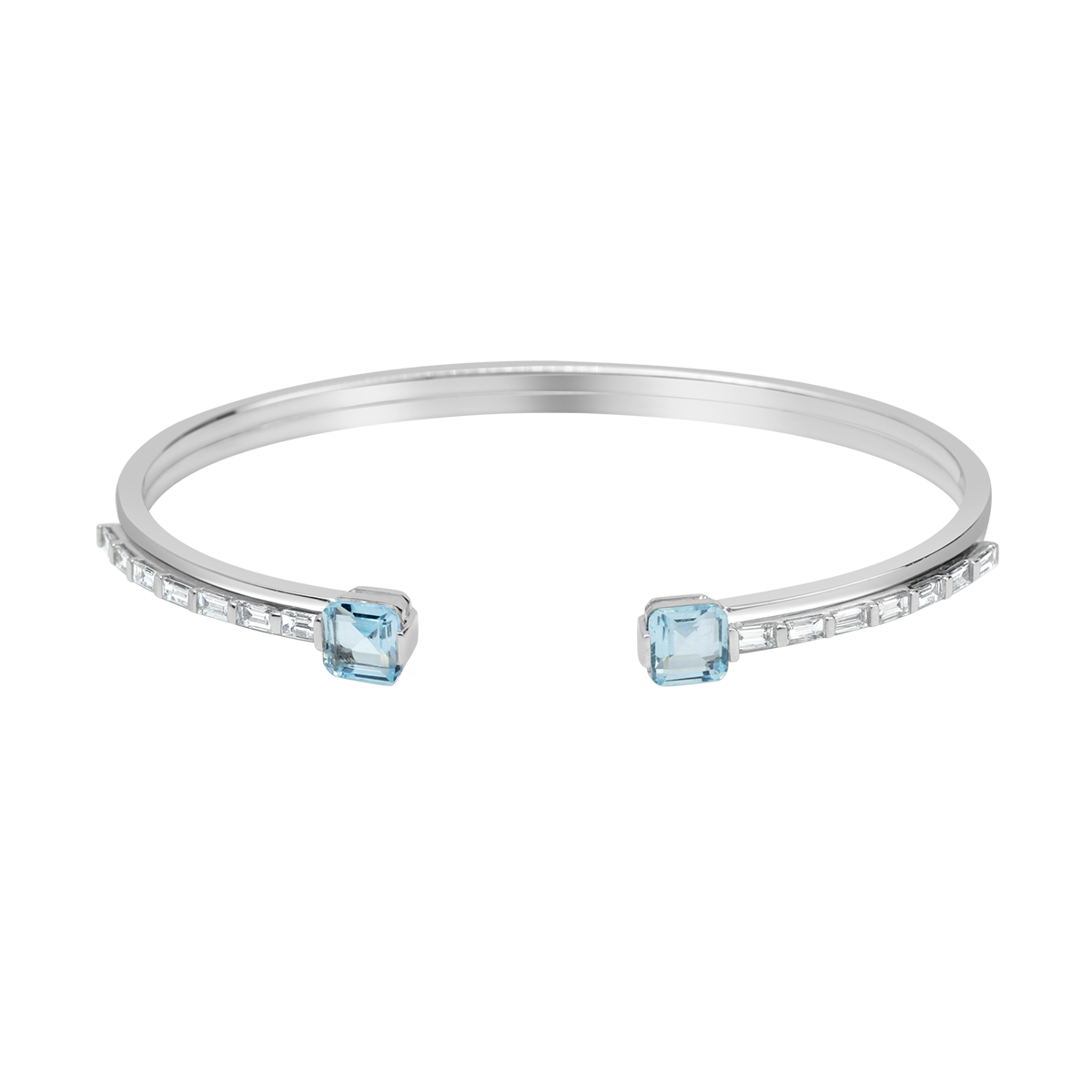 18 K White Gold Skybluetopaz