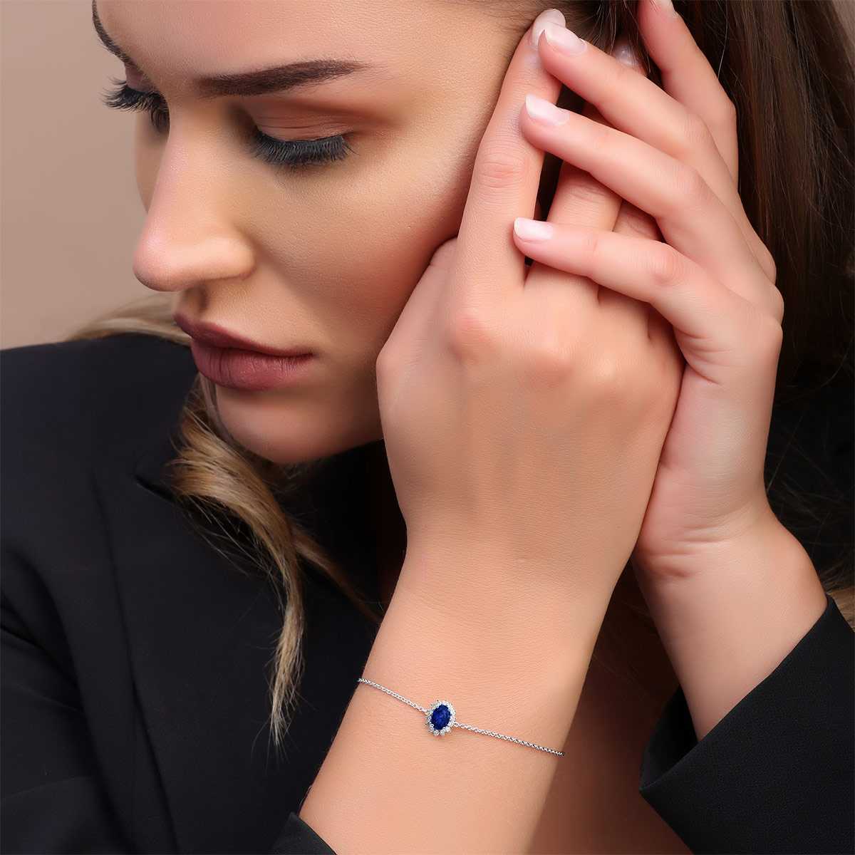 18 K White Gold Sapphire