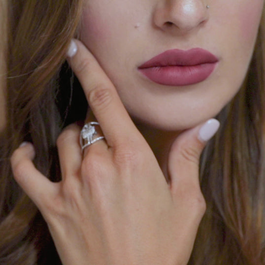 18 K White Gold