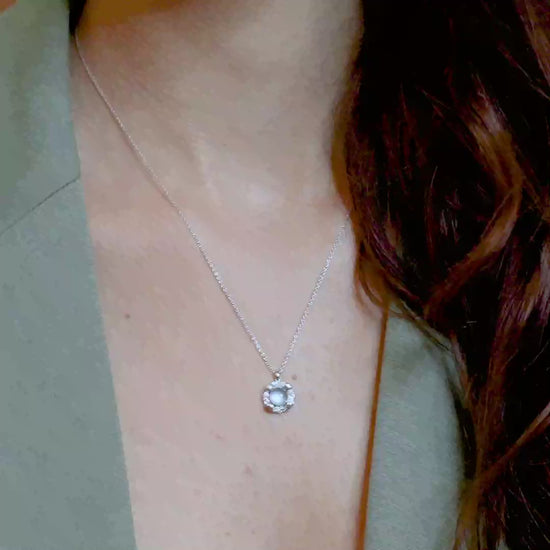 18 K White Gold Skybluetopaz