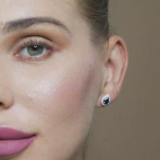 18 K White Gold Sapphire